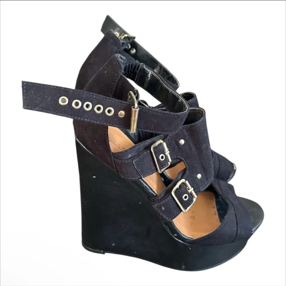 Call It Spring Black Wedge Sandals gold Buckles Size 8